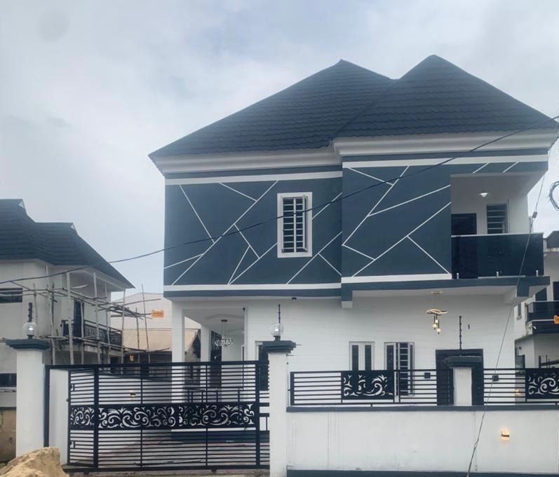 Tasteful 4bedroom duplex 